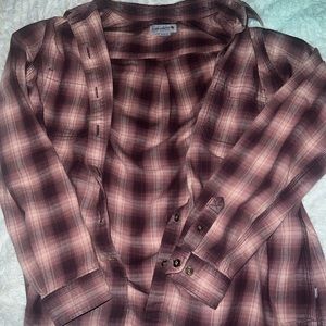 Perfect condition Carhartt flannel! It is burgundy and plaid.